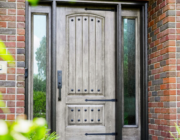 Signet® fiberglass entry door with hinge strap and clavos door accessories