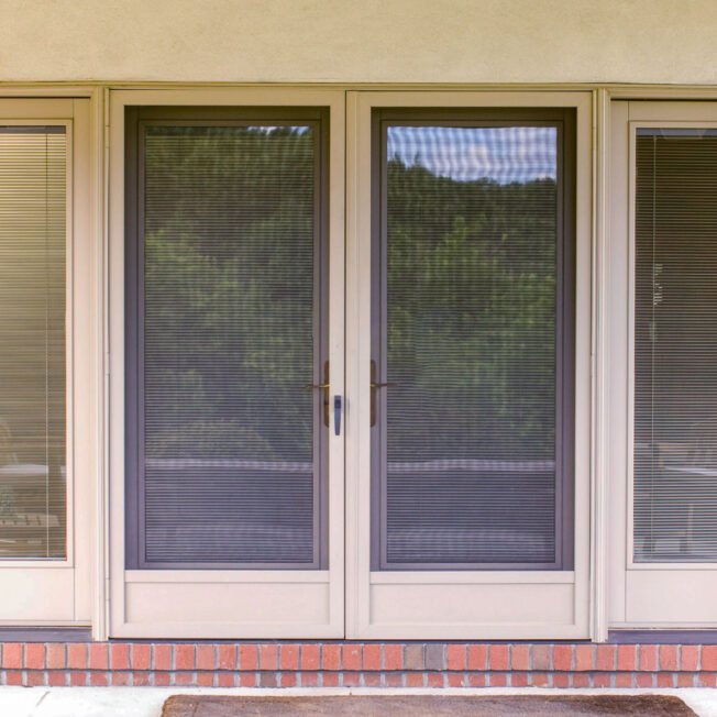 Superview™ 896 French Storm Doors in Café Cream