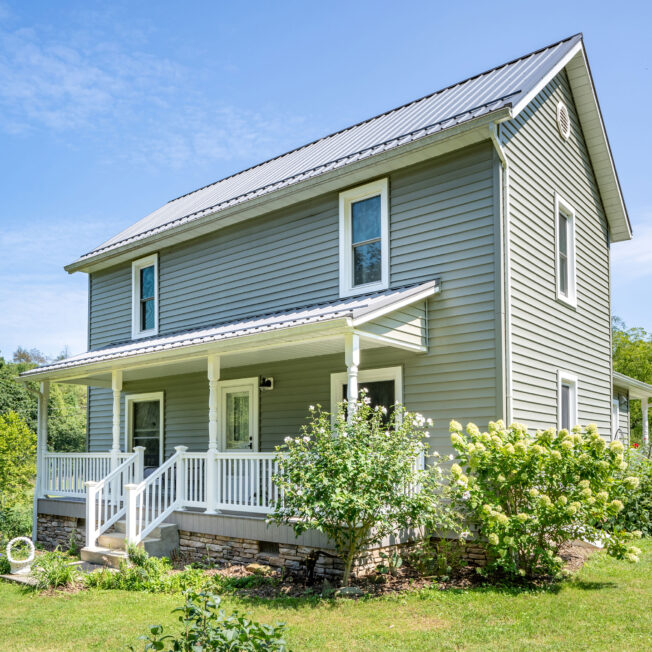 ProVia HeartTech® Vinyl Siding in green Aspen